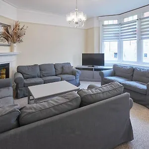 https://host-stay-the-townhouse-scarborough.yorkshirehotels.net